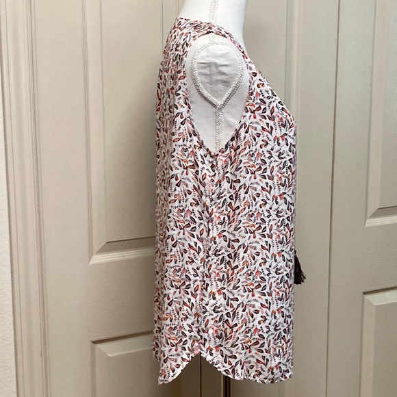 Jane and Delancey Sleeveless Print Top with Leaf Pattern Size Large - Picture 5 of 10